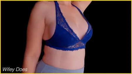 wife stuns in lacey blue bra         