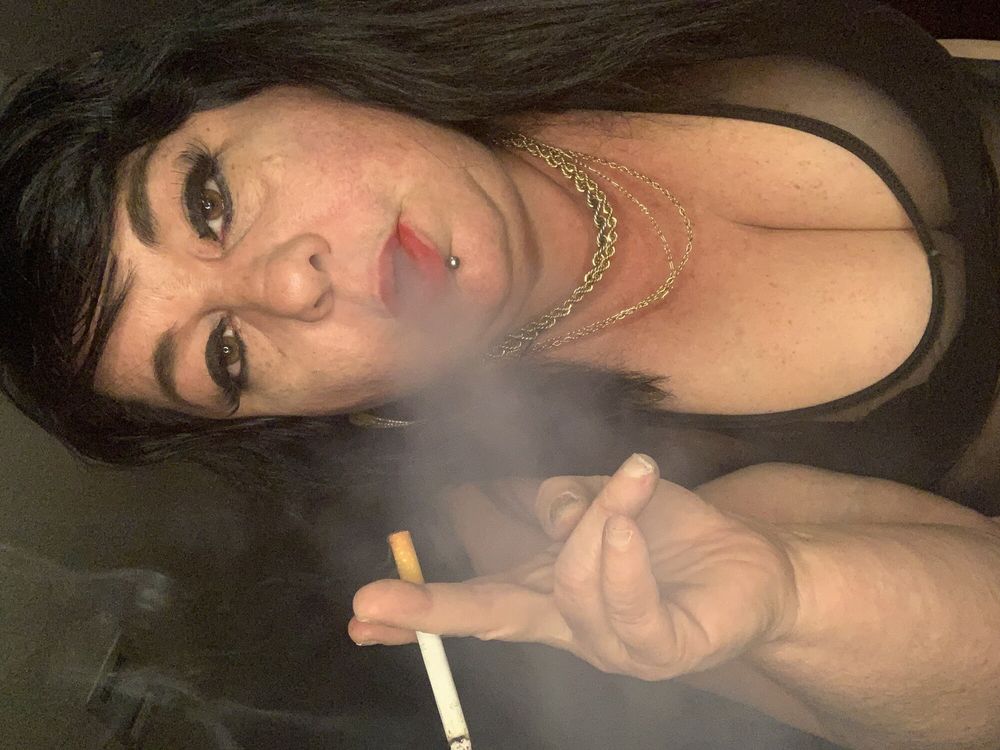 Mommy looks hot smoking #8