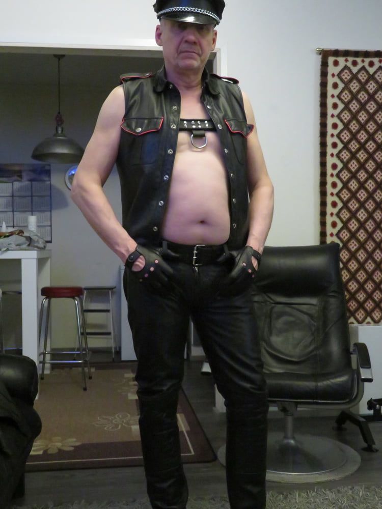 Finnish kinky leather gay Juha Vantanen #40