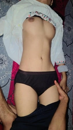 Ht ganv ki larki xxx, desi sundar ganv ki larki ki tng