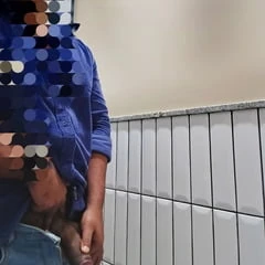 Office mein kaam hori...mtlb hila jarori