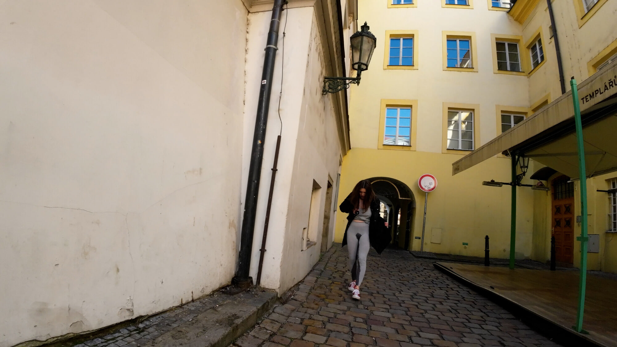 Aleya Sun Cum walk and Wetting in the center of Prague #33