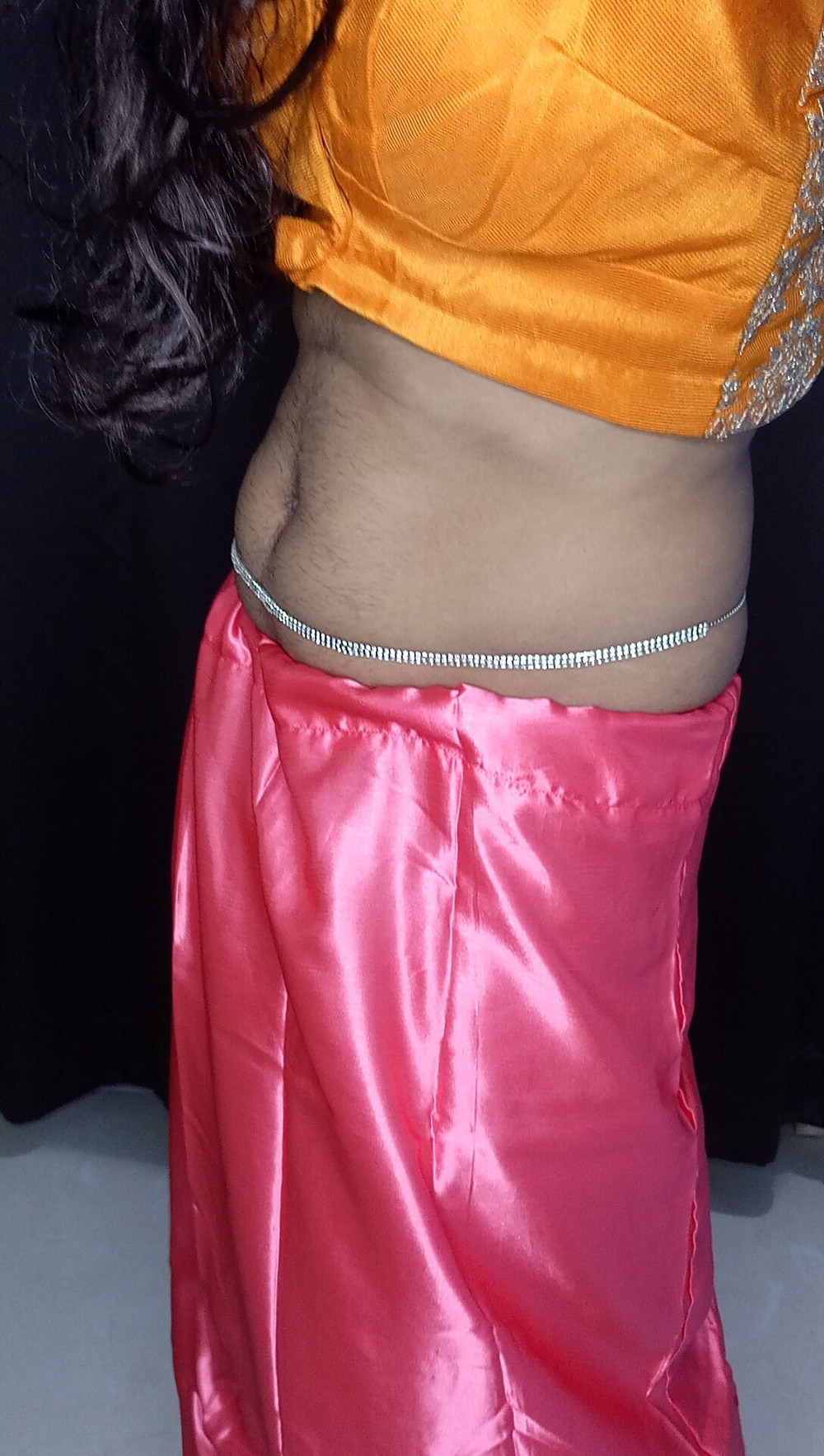 My stepmom last night wear this saree  #40