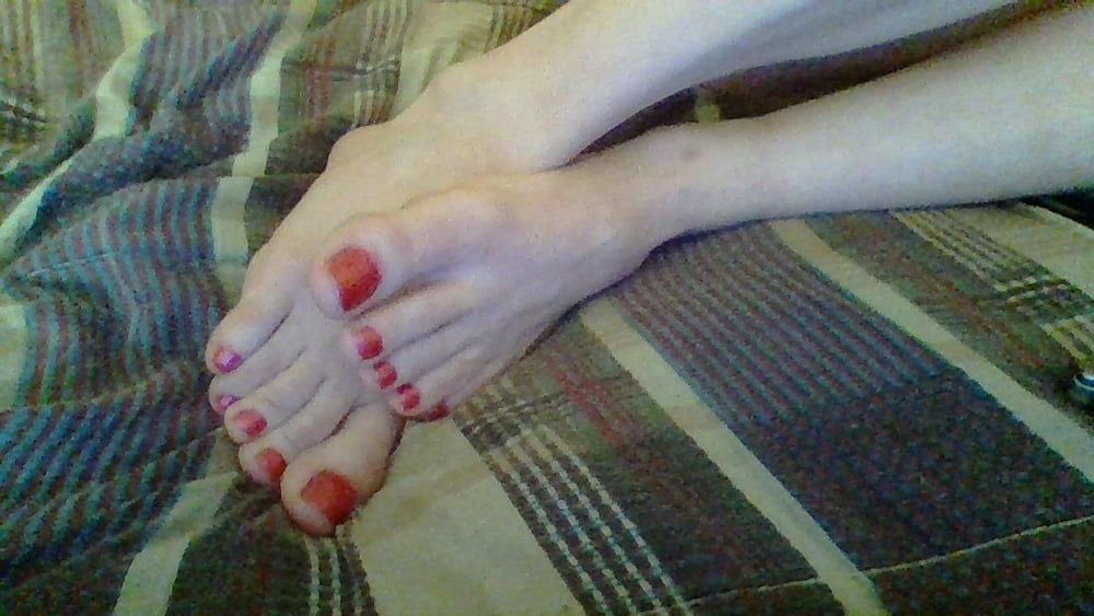 Mellissa's pretty little feet 2