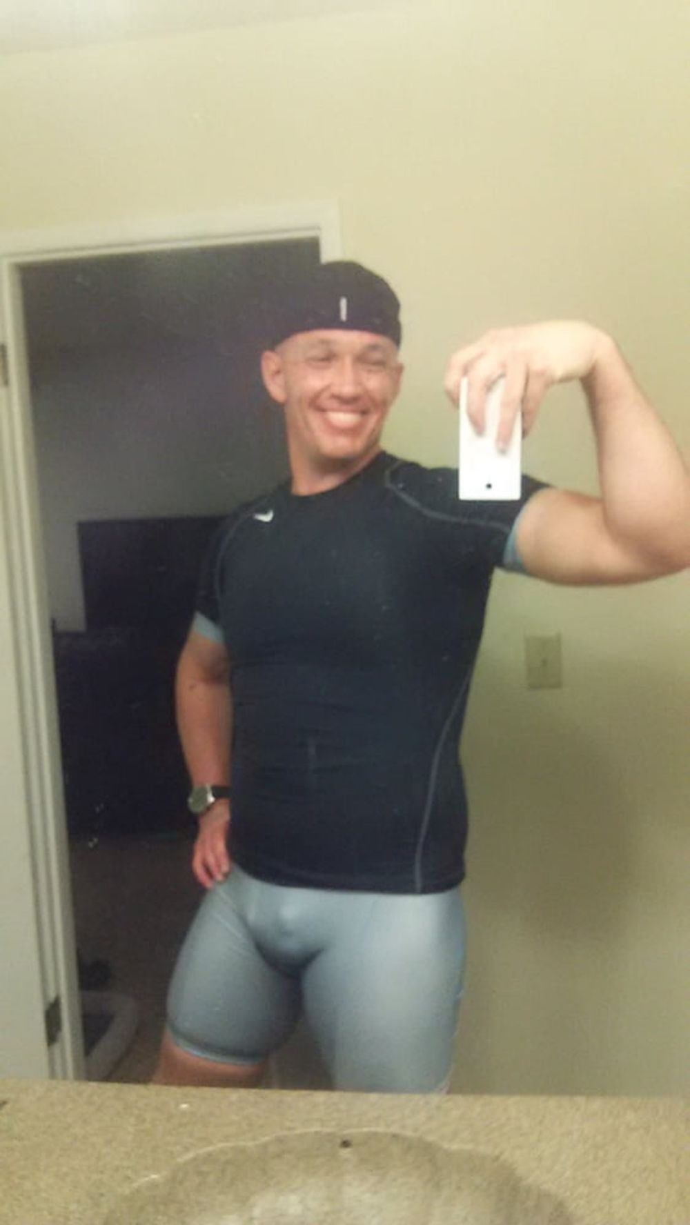 WHAT I WEAR TO MY COED CYCLING GROUP....BULGING SPANDEX!