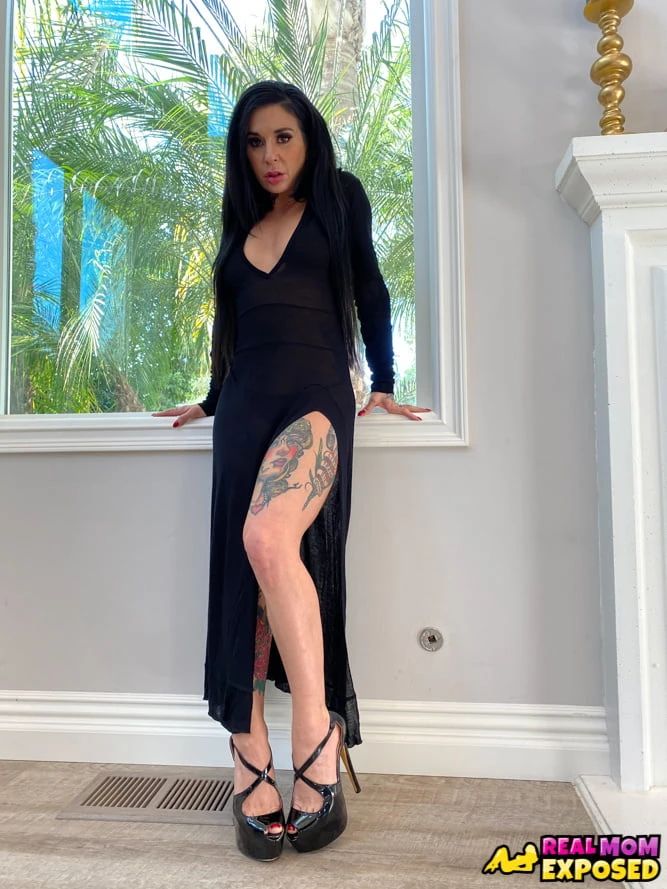 RealMom - Hot Tattooed MILF Joanna Angel Fucks A Pervy #7