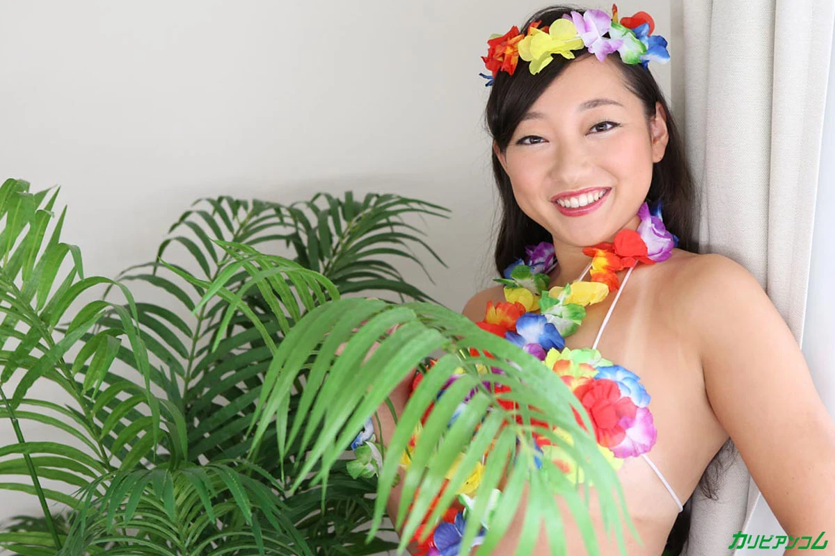 Minami Sakamoto :: a nasty Polynesian hip swing? - CARIBBEAN #10