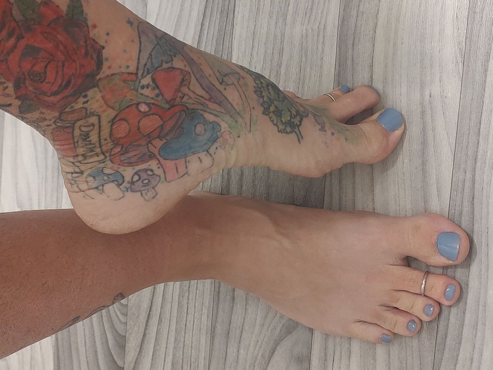 Fun with feet #4