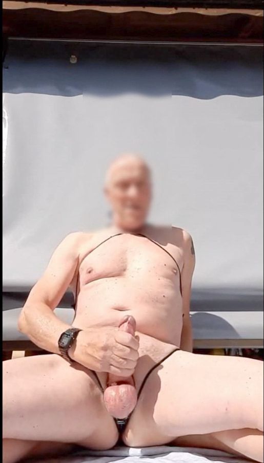 exhibitionist grandpa outdoor assfingering sexshow cumshot #7