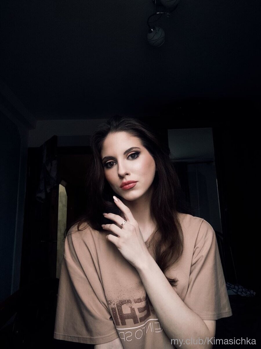 Free Mia Photos