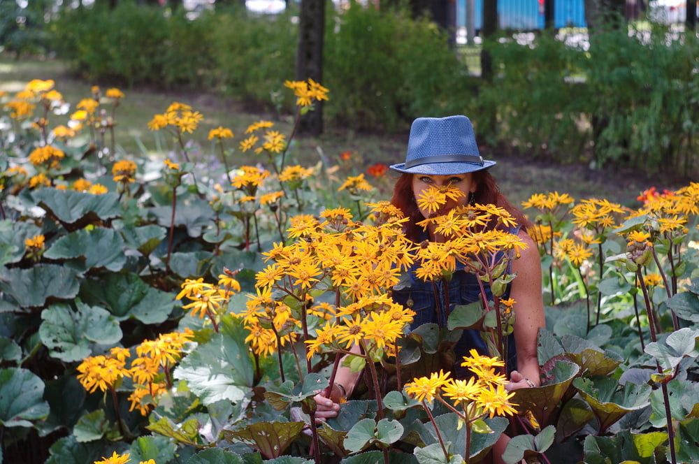 In orange flowers 1 #3