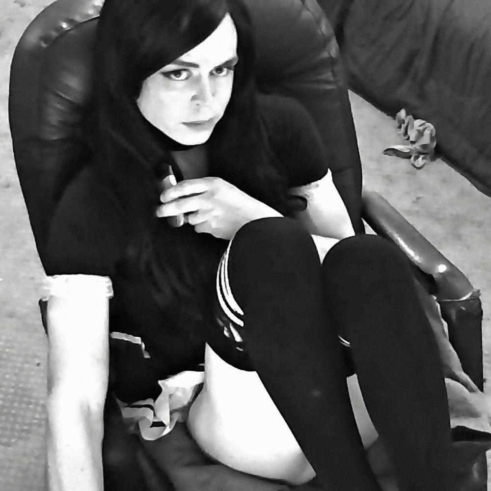Hi im Violet Chastity