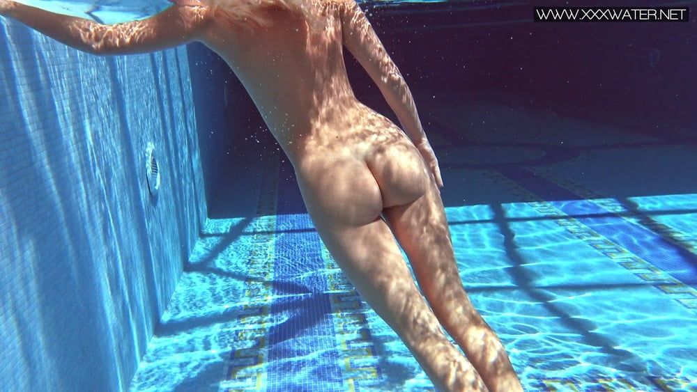  Mary Kalisy Pt.1 Underwater Swimming Pool Erotics #8