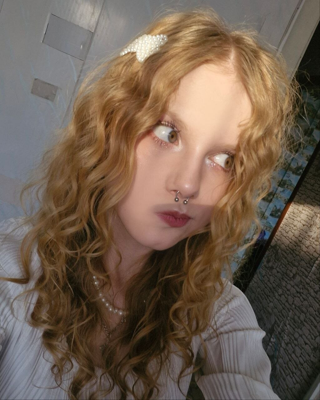 Kira Free Photos #30