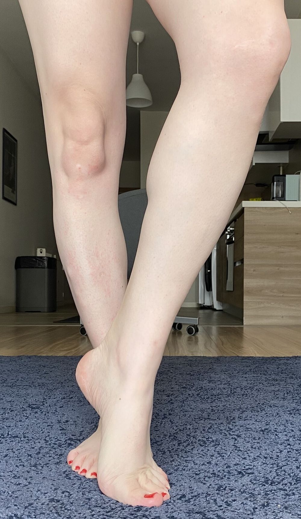 Legs, feet and my ass at your service #4