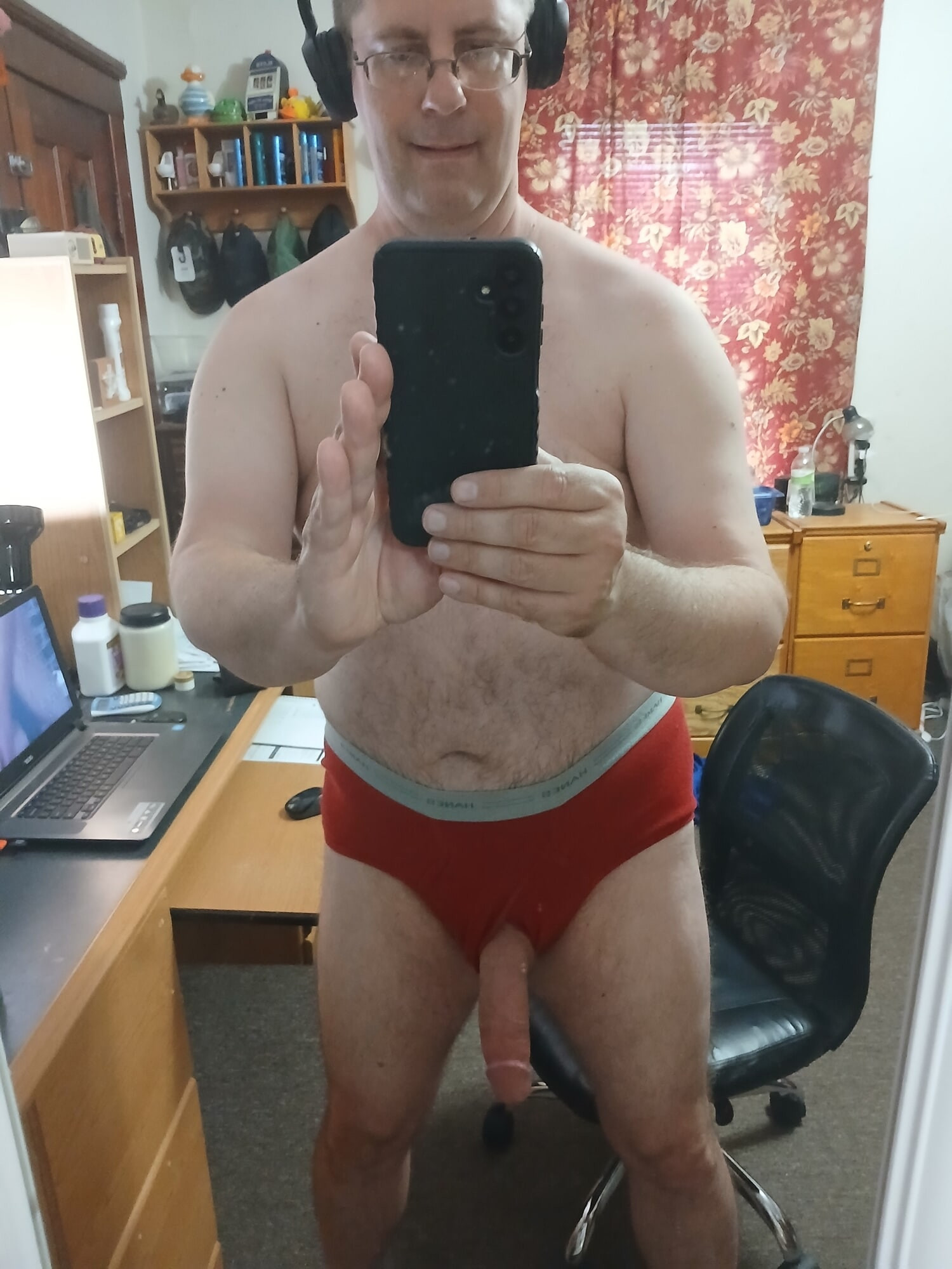 Red Hanes briefs pics