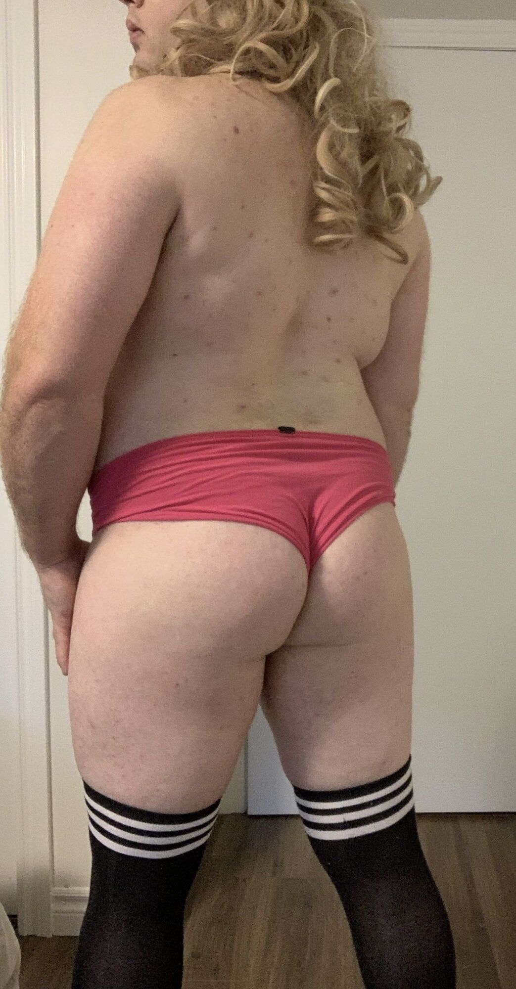 My juicy ass in some pink panties #2