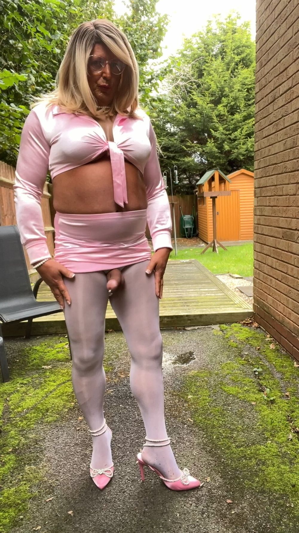 Crossdresser Kellycd2022 in pink satin #22