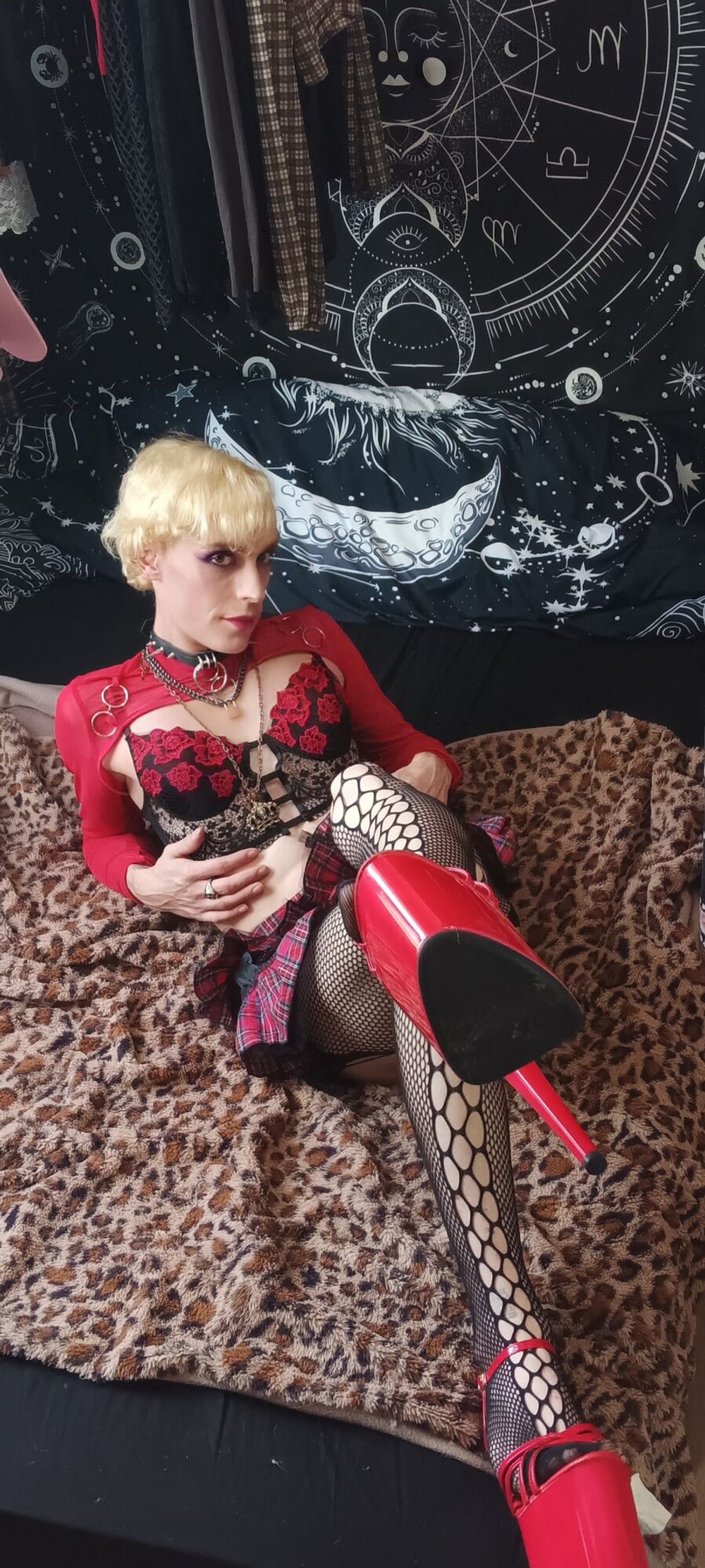 sexy trans in red need a daddy #15