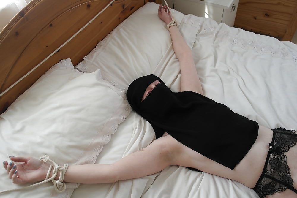 Niqab girl in Stockings Tied spread Eagle #10