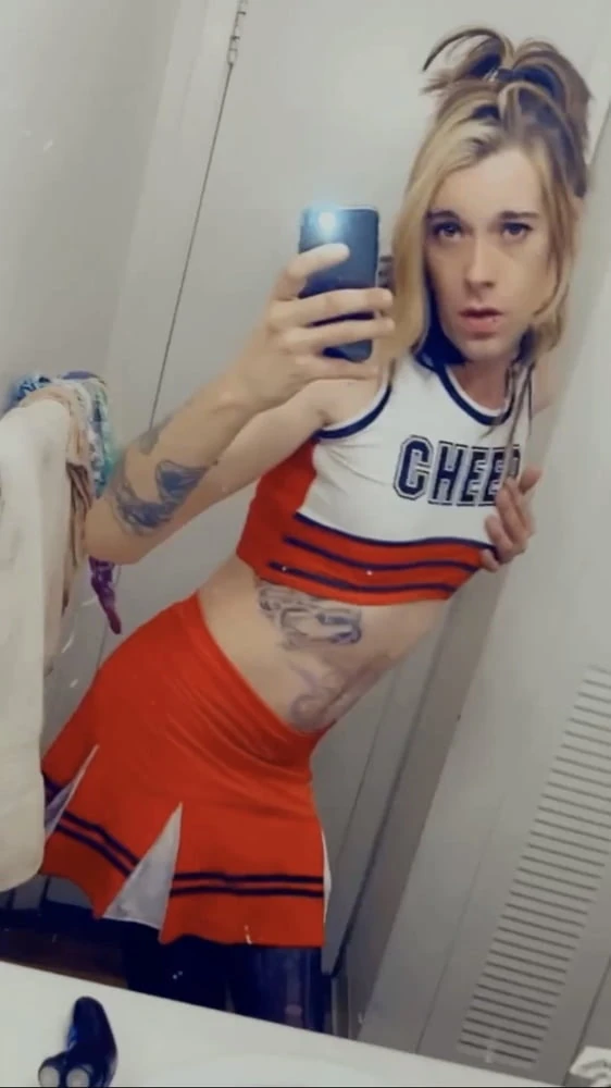 Cute Cheerleader
