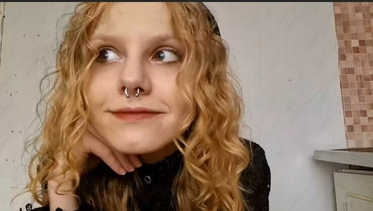 Kira Free Photos #22