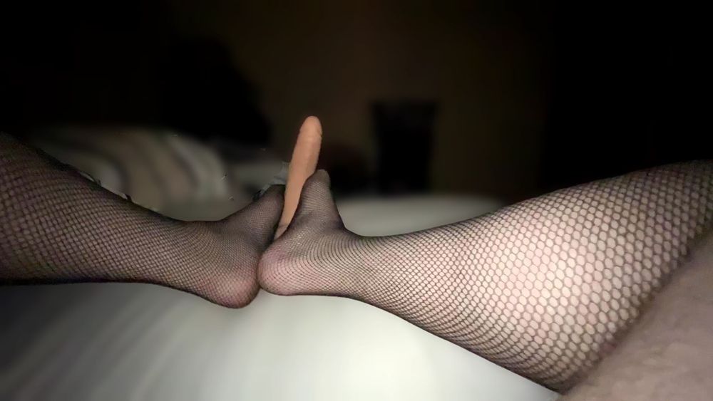 Footjobs in Fishnets #4