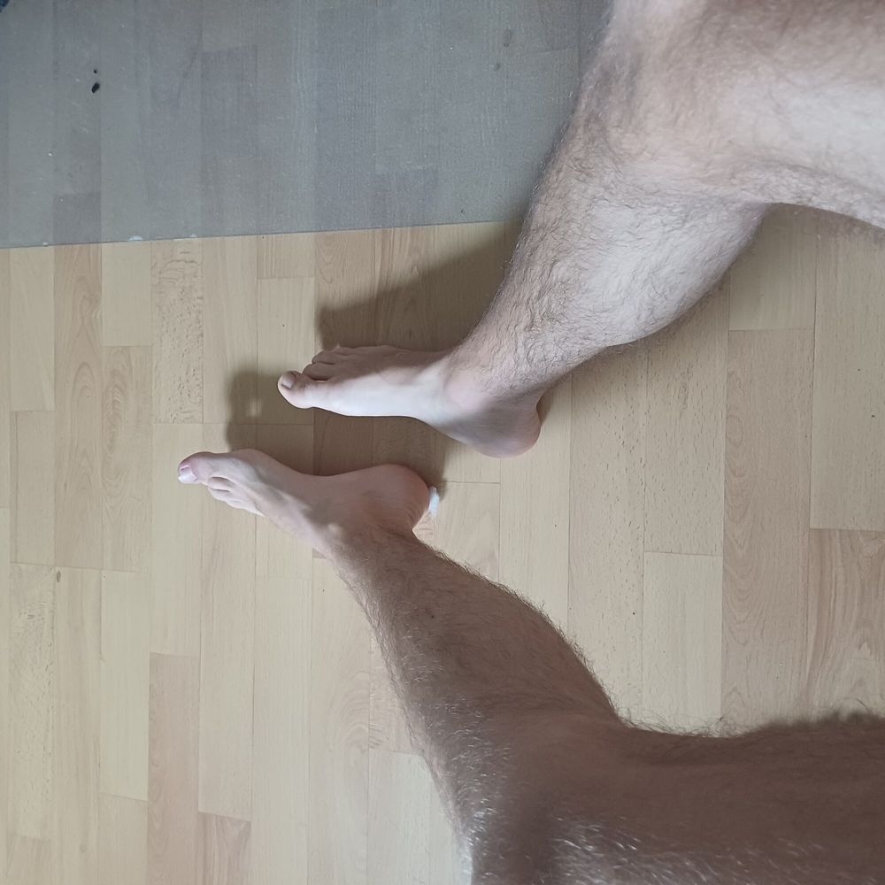 Twink&#039;s feet #2