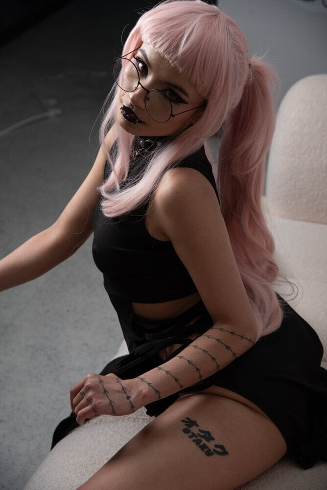 Naomii-Chan Free Photos #7