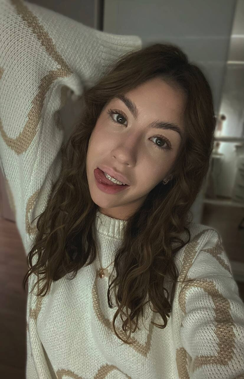 Emma Free Photos #48