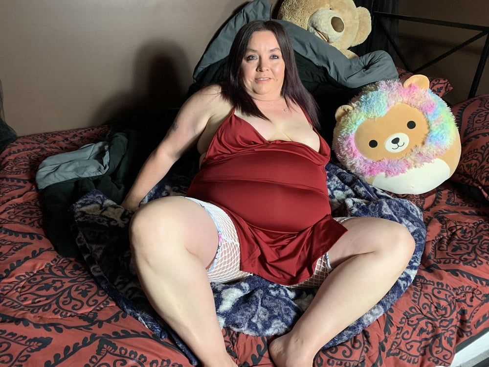 Sexy BBW Red Dress Green Eyes and Pussy #37