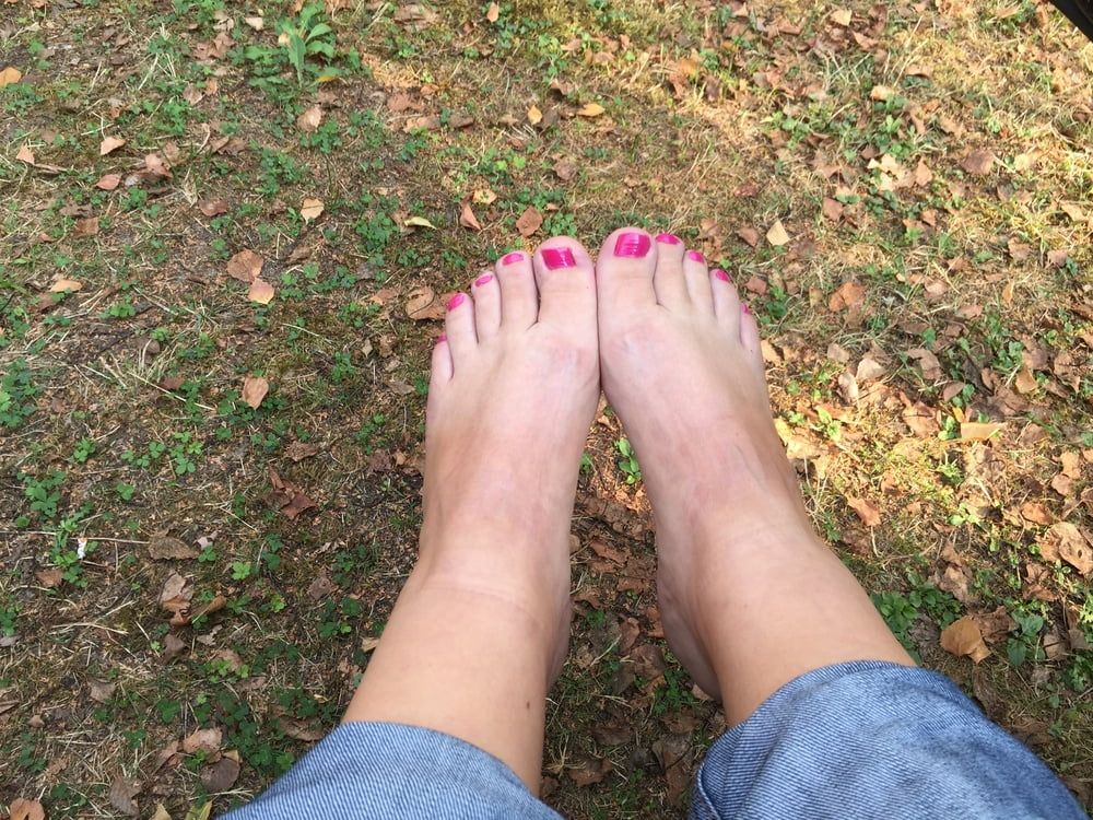 Outdoor Feet #10
