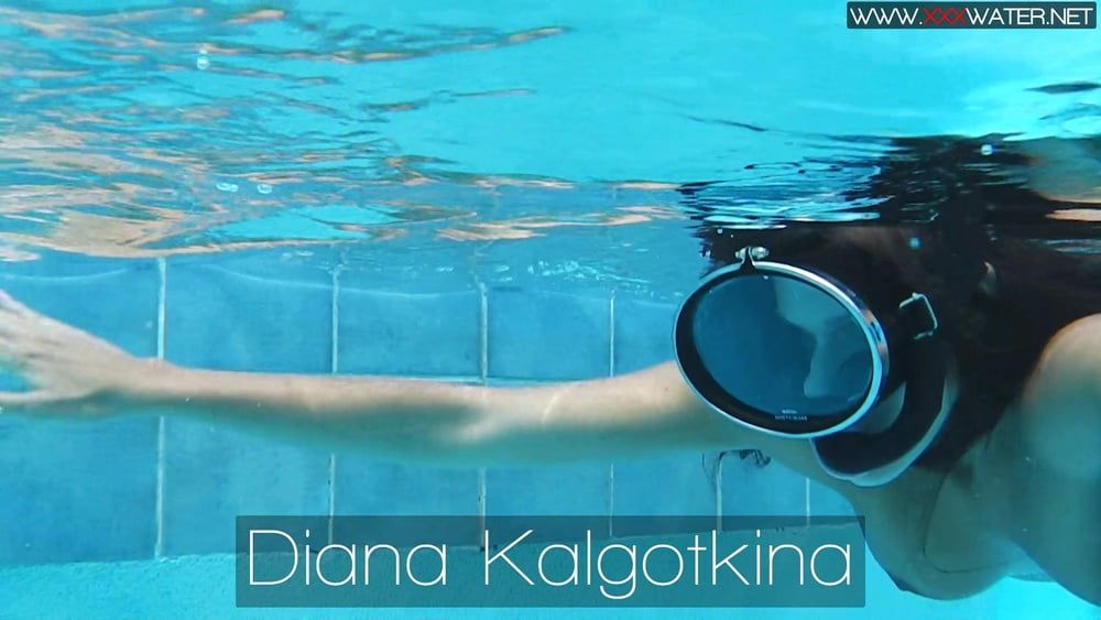 Diana Kalgotkina Pt.2 UnderWaterShow with Dildo #51