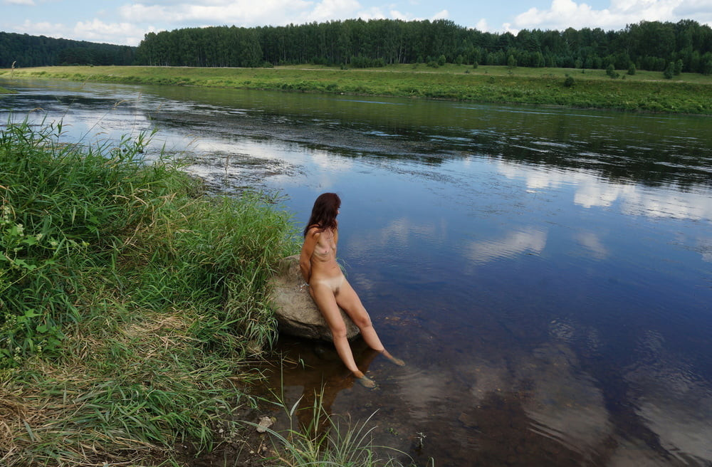 Boulder in Volga-river #3