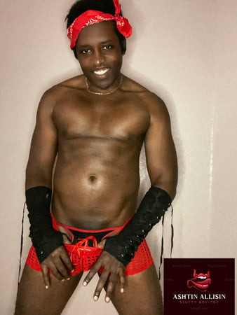 AshtinThaSlut in RED