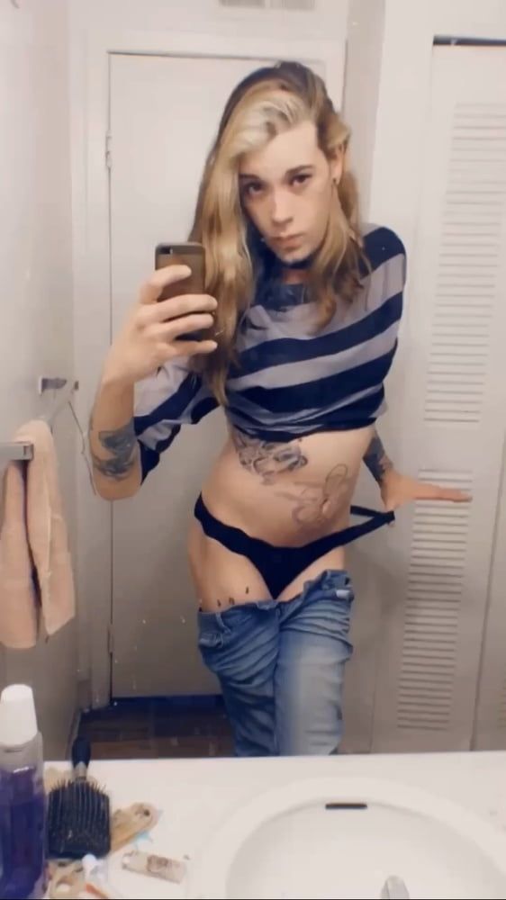 Skinny Jeans Slut #53