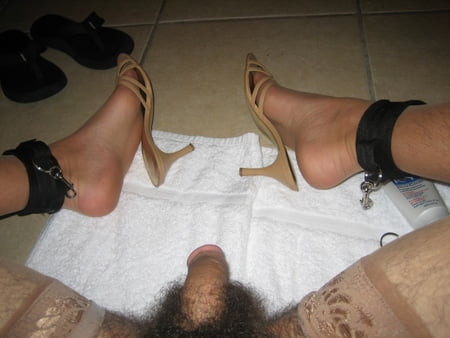 Pretty Feet in Heels and Nylons