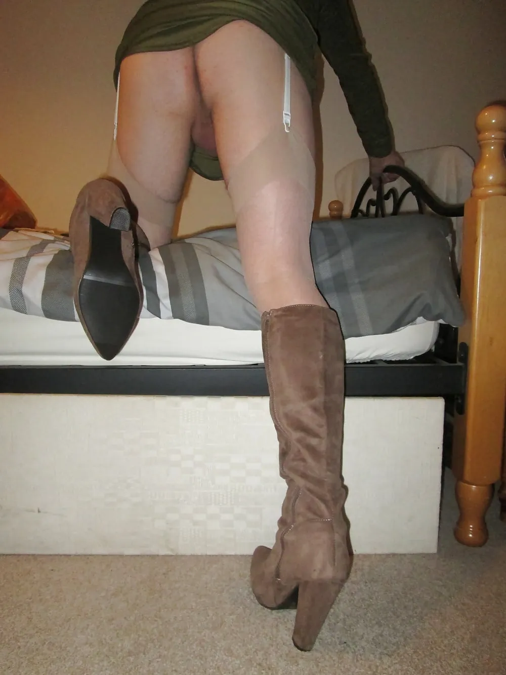 SISSY CD IN KNEE HIGH BOOTS #10