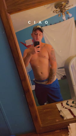 Basta che mi aggiungi se vedi qualcosa che ti piace😘