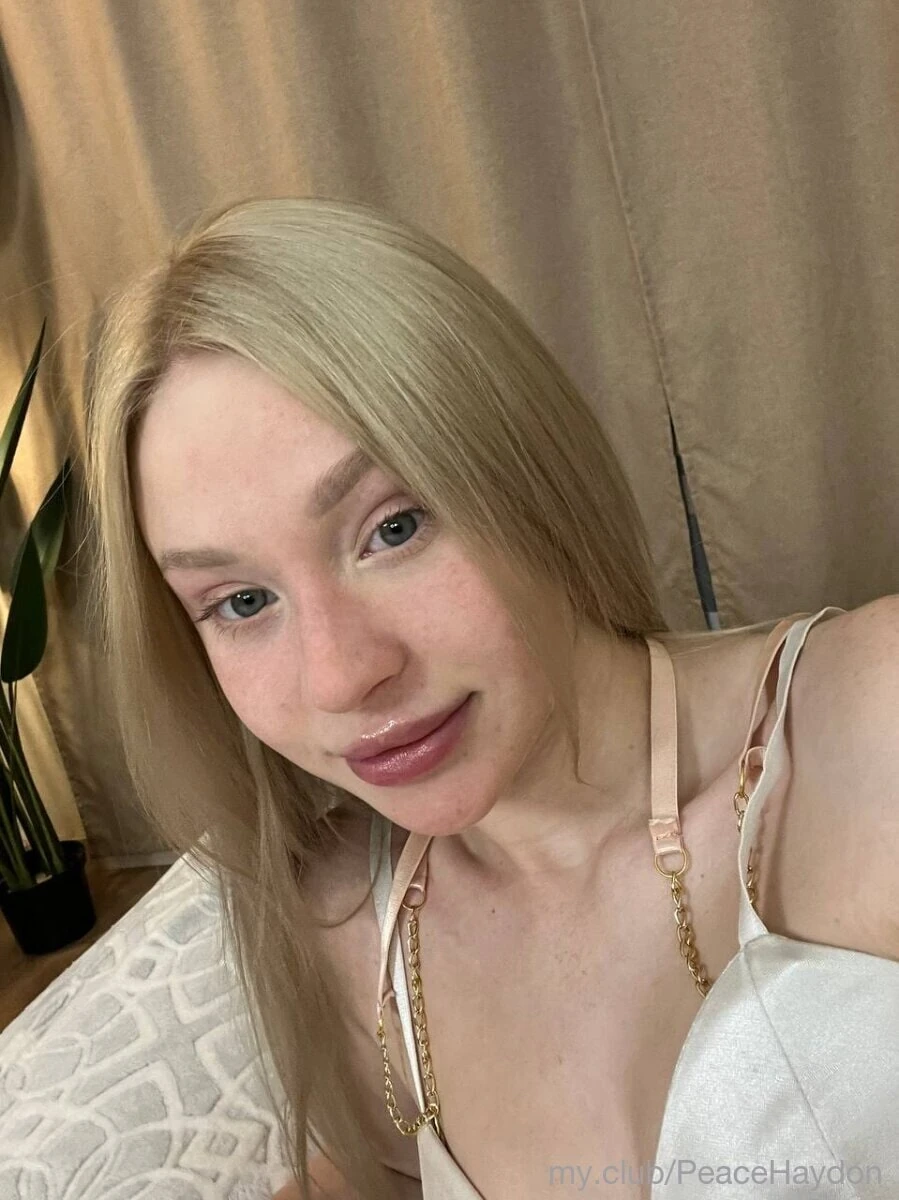 Elizabeth Free Photos #4