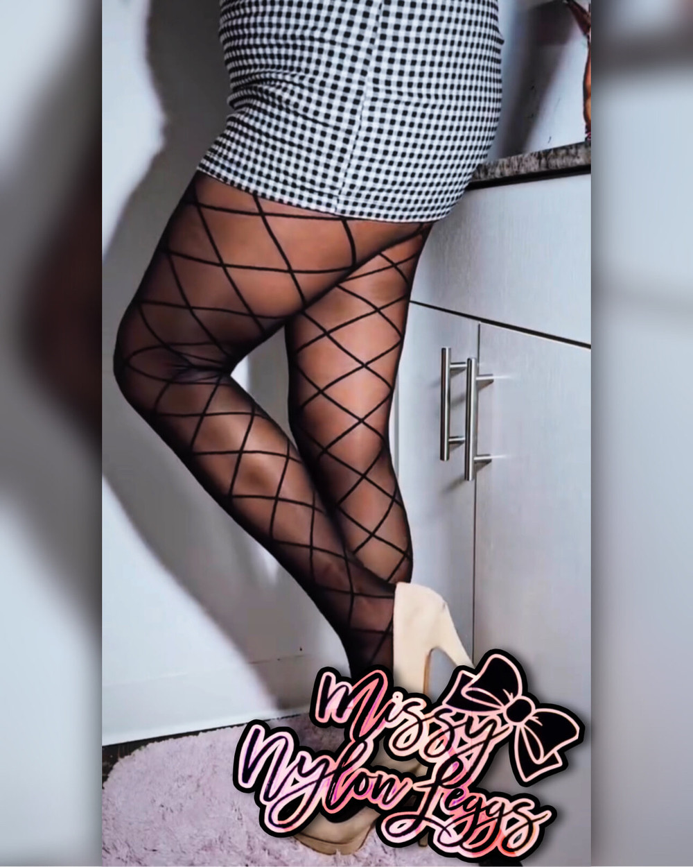 MissyNylonLeggs - Sexy School Teacher in Pattern Pantyhose  #2