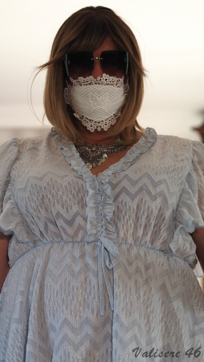 Shemale Valisere 46 in sexy dress