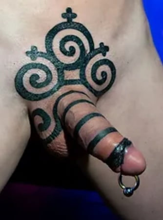 Penis tatttoo