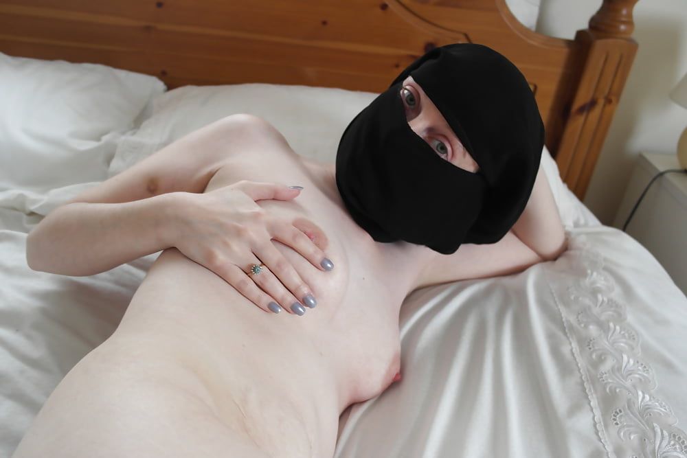 Niqab #48