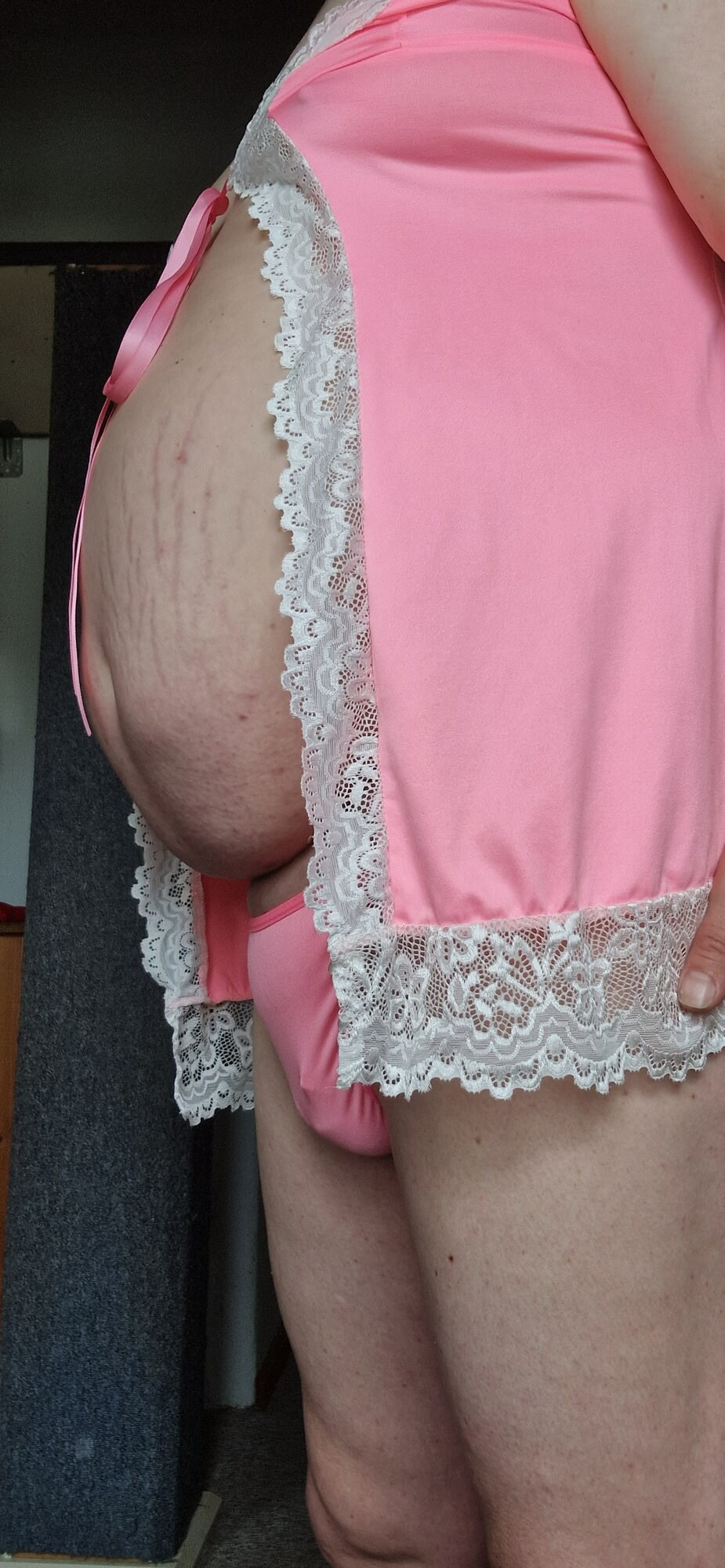 Sissy mit rosa Nachthemd #3