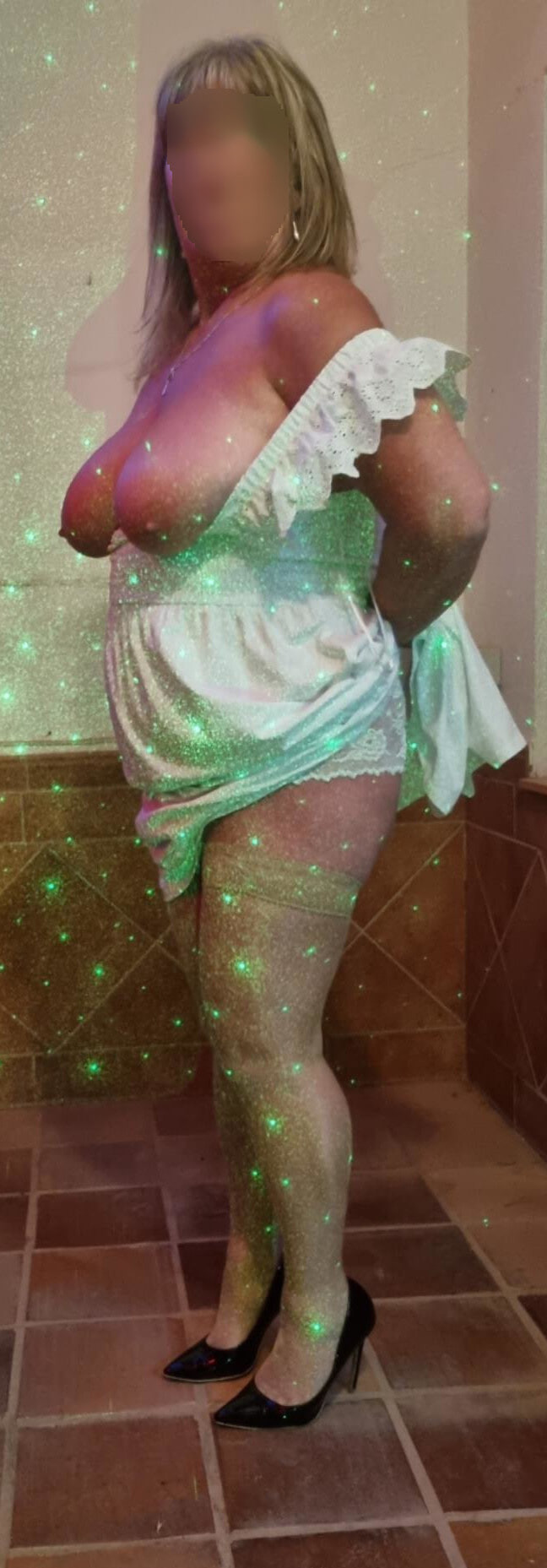 Julie Cunningham Sexy White Summer Dress #4