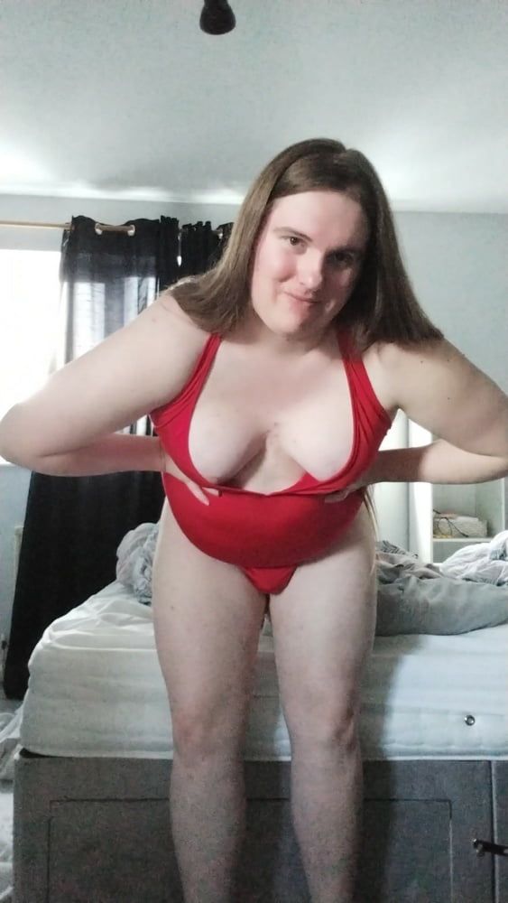 My enormous BBW curves in a sexy red singlet! #3