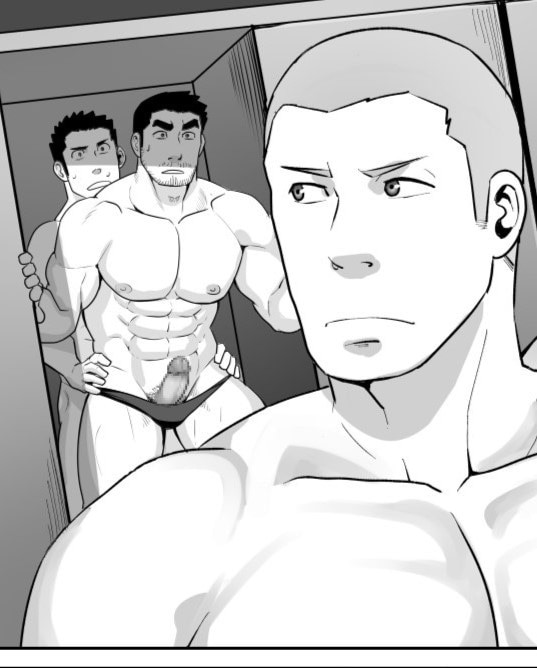 سر في غرفة خلع الملابس