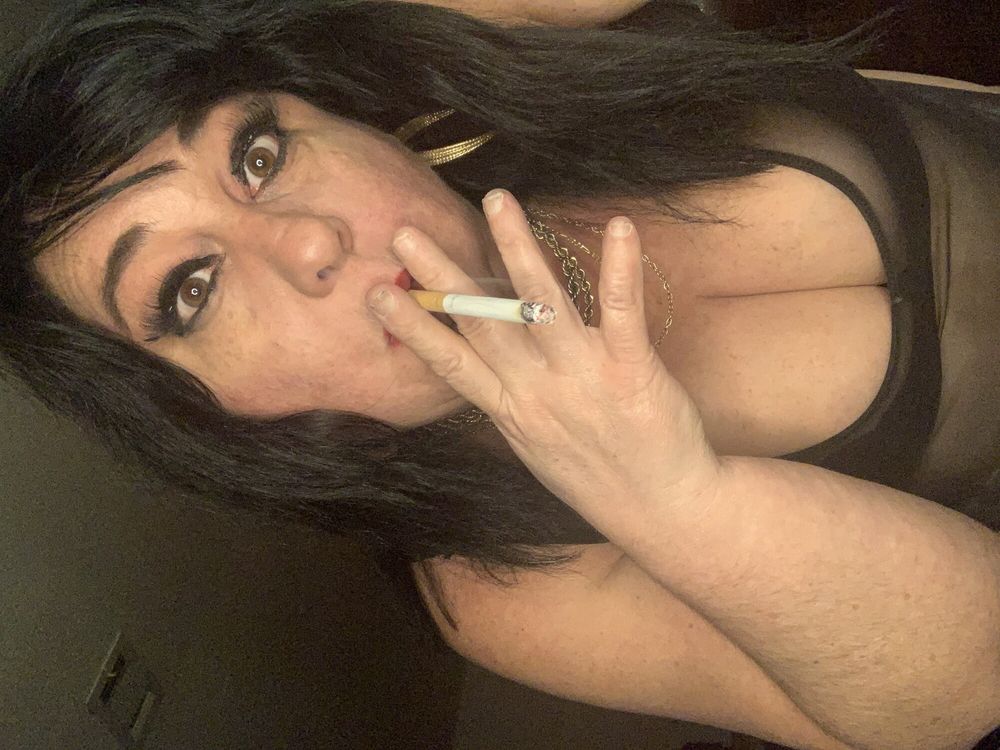 Mommy looks hot smoking #4