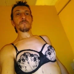 I am a whore 2